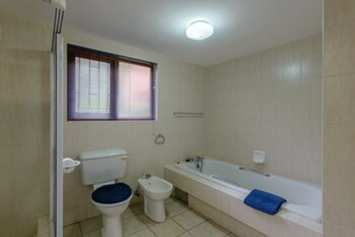Room 8 of 35