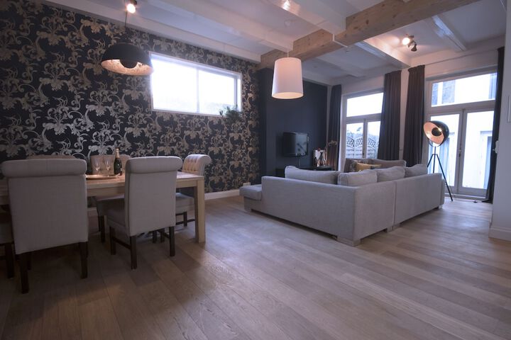Room 48 of 80