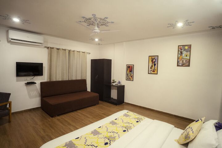 Room 29 of 33