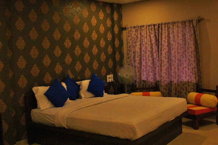Room 2 of 13