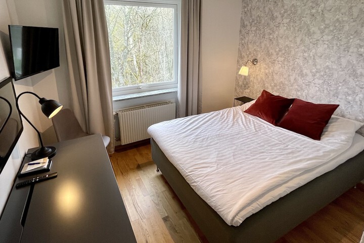 Room 16 of 68