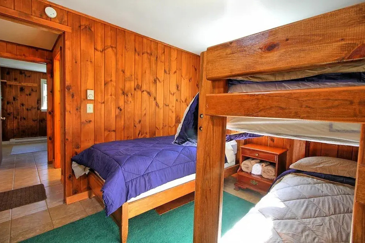 Room 4 of 10