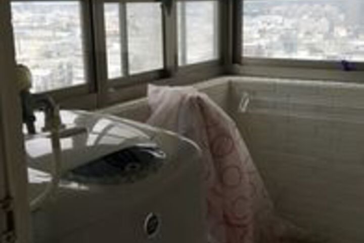 Room 14 of 14