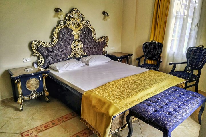 Room 7 of 21