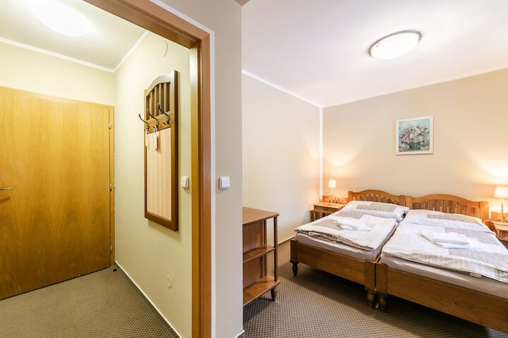 Room 30 of 128
