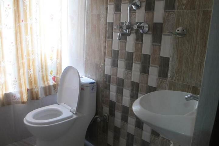 Room 17 of 31