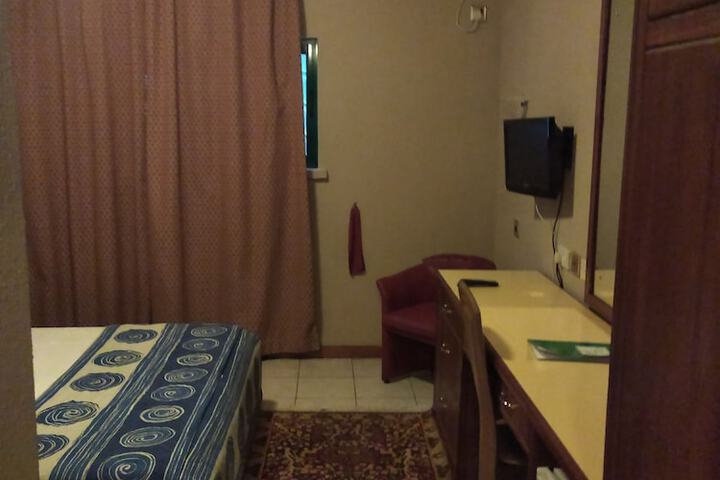 Room 22 of 51