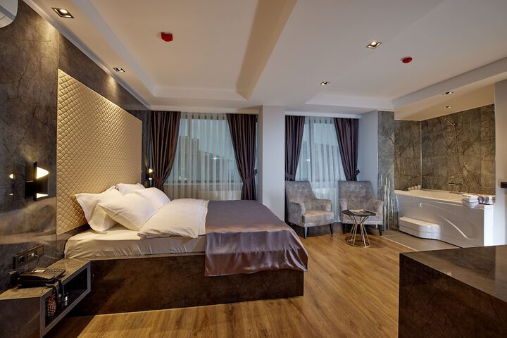 Room 44 of 60