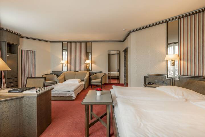 Room 41 of 146