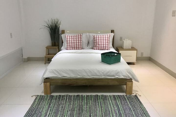 Room 16 of 26