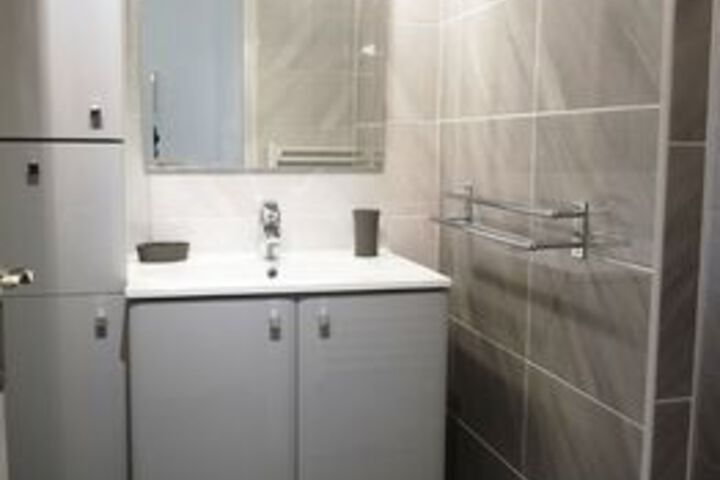 Room 2 of 22