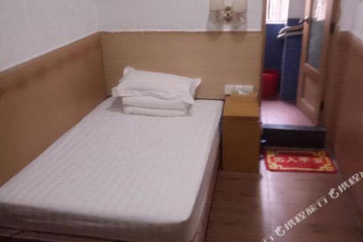 Xintian Lvye Hotel