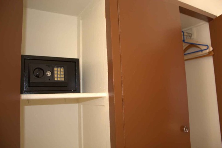 Room 9 of 60