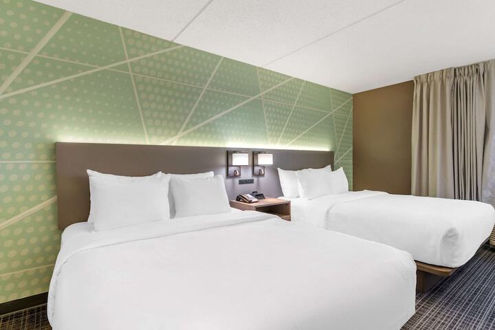 Quadruple Queen Bed (11 of 13)