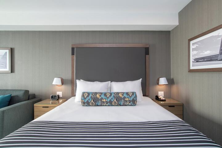 Room 30 of 61