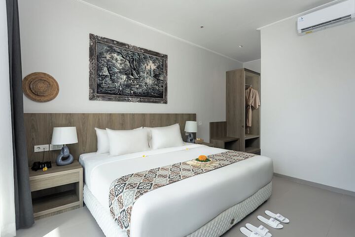 Room 13 of 54