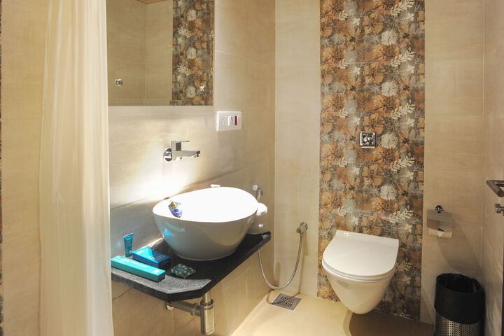 Room 16 of 26