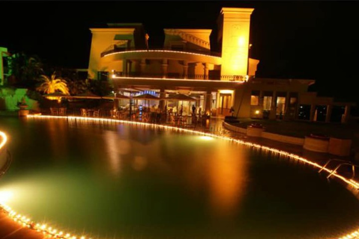 Pool 46 of 136