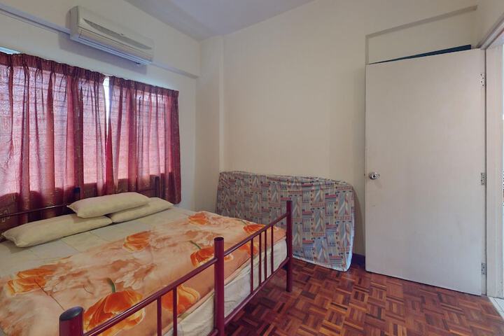 Room 7 of 86