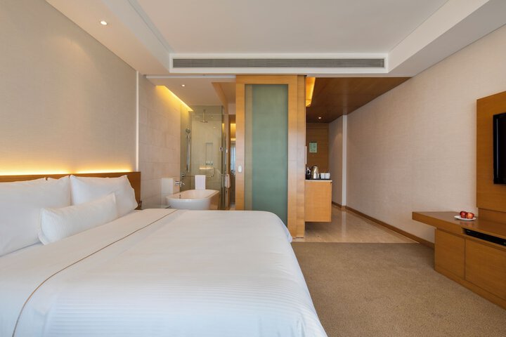 Room 20 of 65