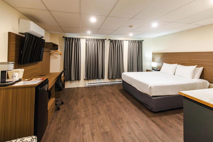 Room 21 of 52