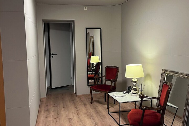 Room 22 of 46