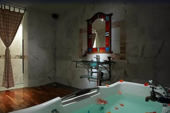 Spa 40 of 67
