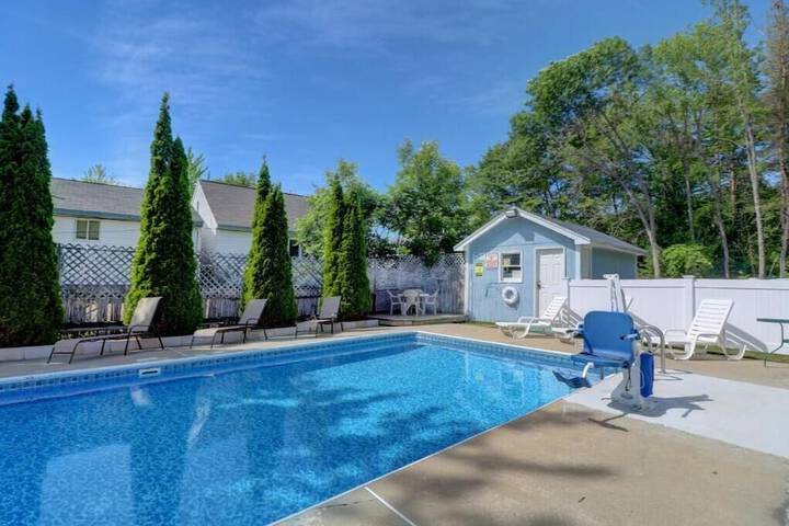Pool 42 of 58