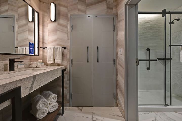 Bathroom shower