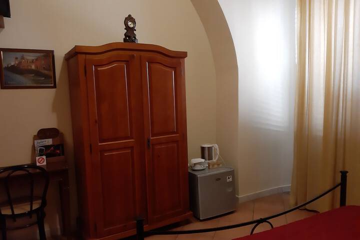 Room 16 of 53