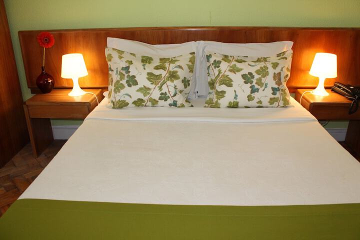 Room 4 of 74