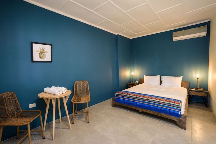 Room 3 of 35