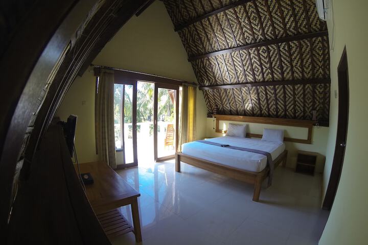 Room 4 of 31