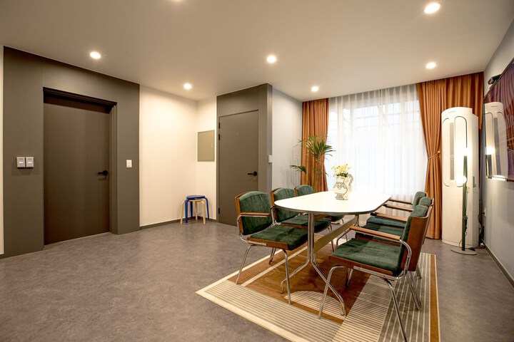 Room 29 of 40