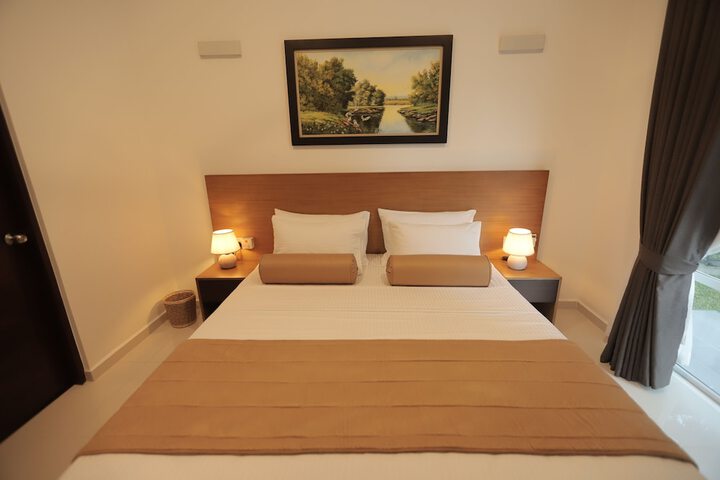 Room 8 of 61