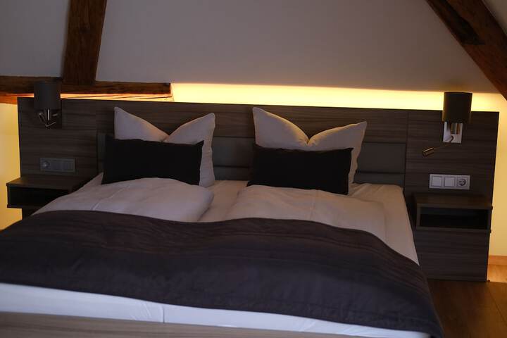 Room 10 of 40