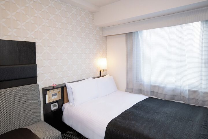 Room 18 of 72