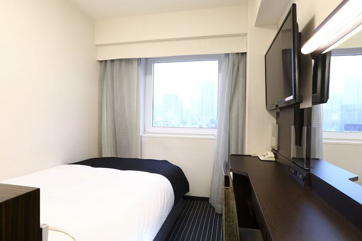 Room 7 of 70