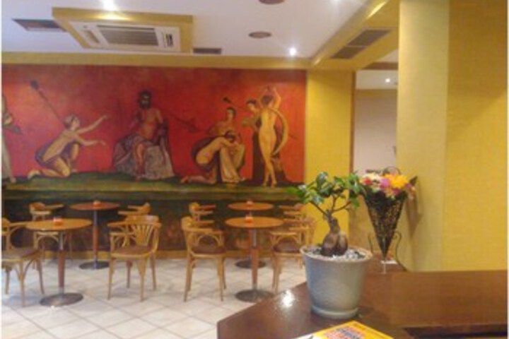 Dining 26 of 60