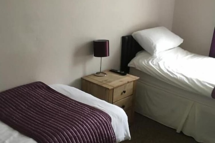 Room 22 of 28