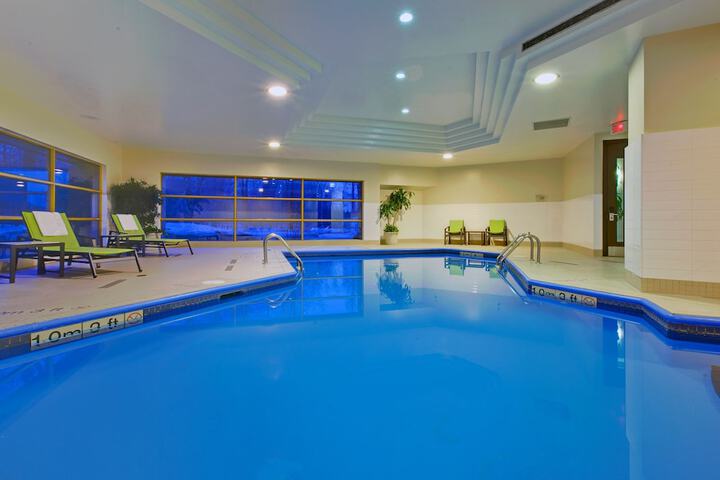 Hotel with Pool