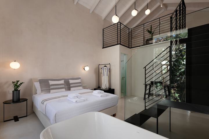 Room 25 of 62