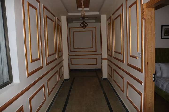 Ballroom/Hall 3 of 41