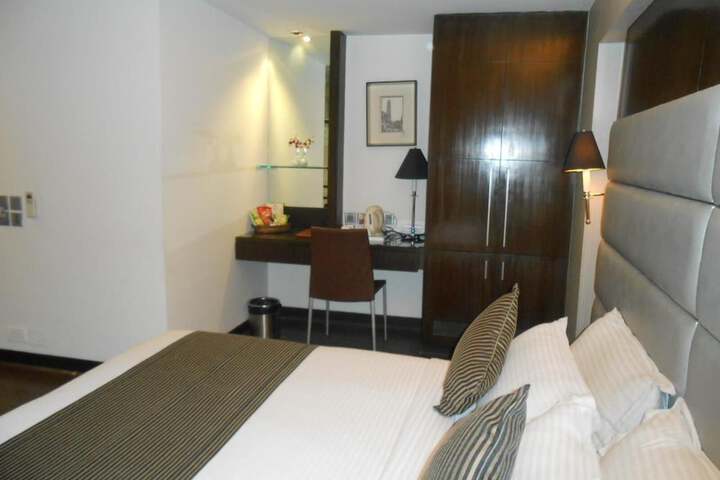 Room 22 of 65