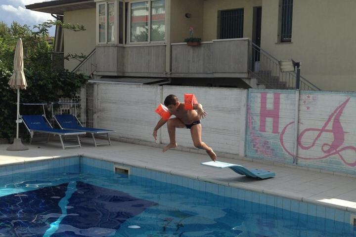 Pool 28 of 94