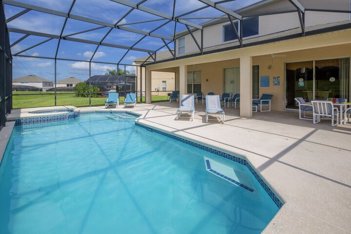 Pool 19 of 38