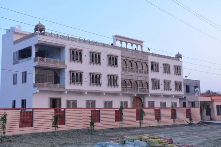 Hotel 18 of 28