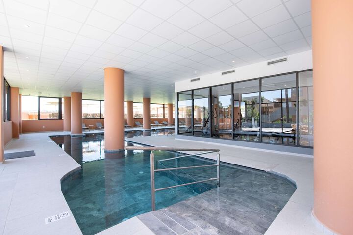 Pool 92 of 312