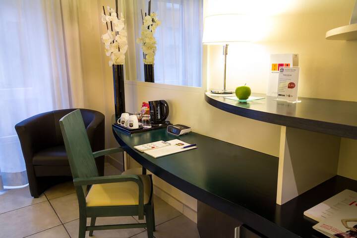 Room 9 of 55