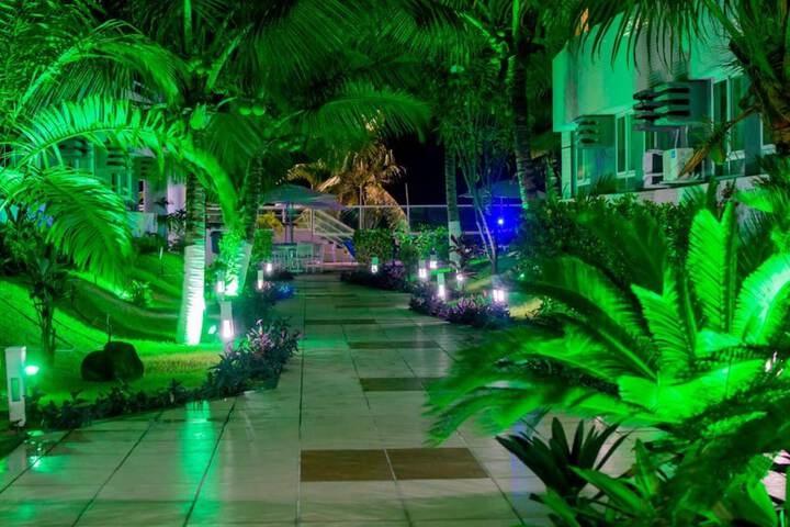 Hotel Exterior 41 of 46